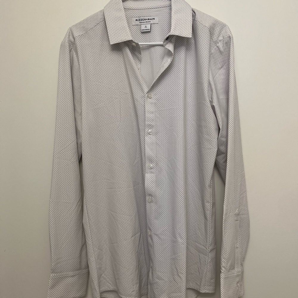 Mizzen + Main Lightweight Dress Shirt Button Up